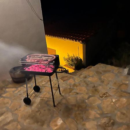 Apartaments La Pertusa 2O Corca  外观 照片