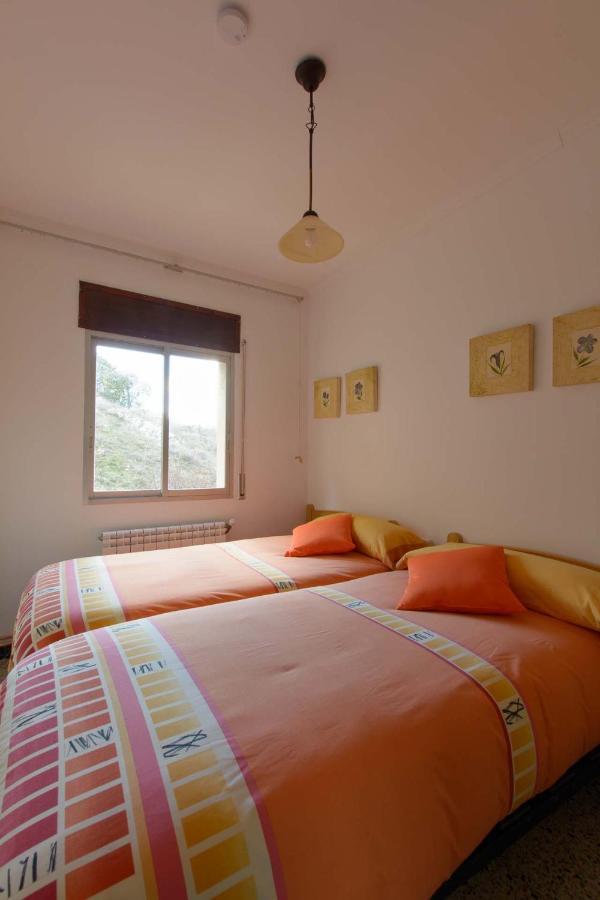 Apartaments La Pertusa 2O Corca  外观 照片