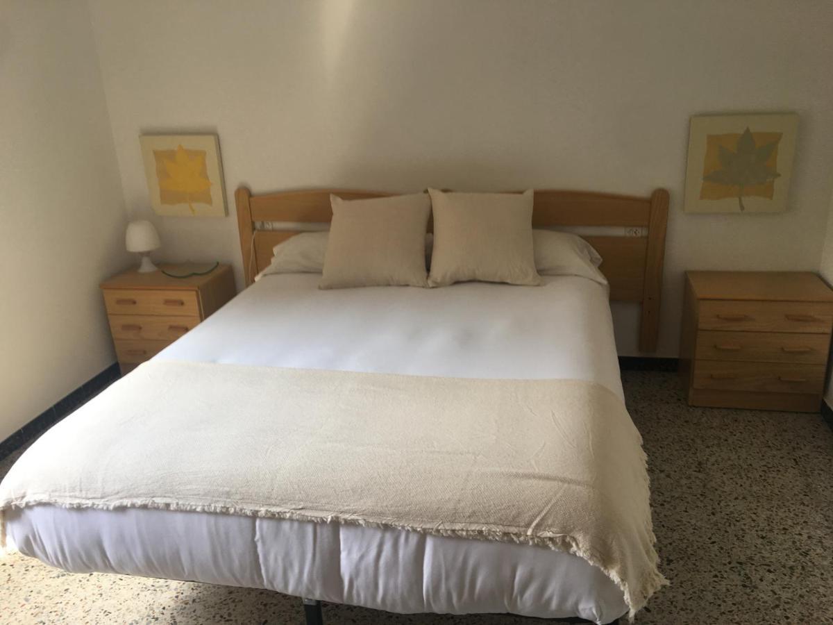 Apartaments La Pertusa 2O Corca  外观 照片
