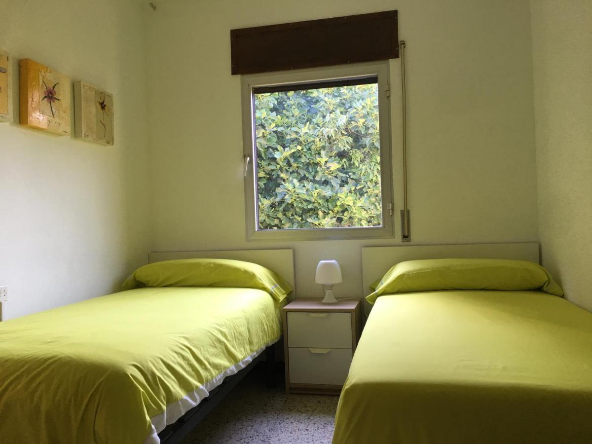 Apartaments La Pertusa 2O Corca  外观 照片