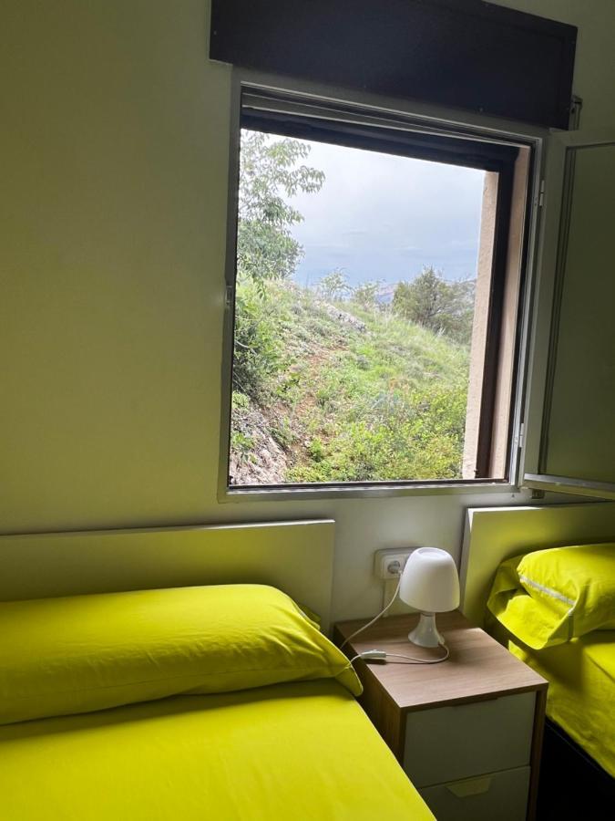 Apartaments La Pertusa 2O Corca  外观 照片